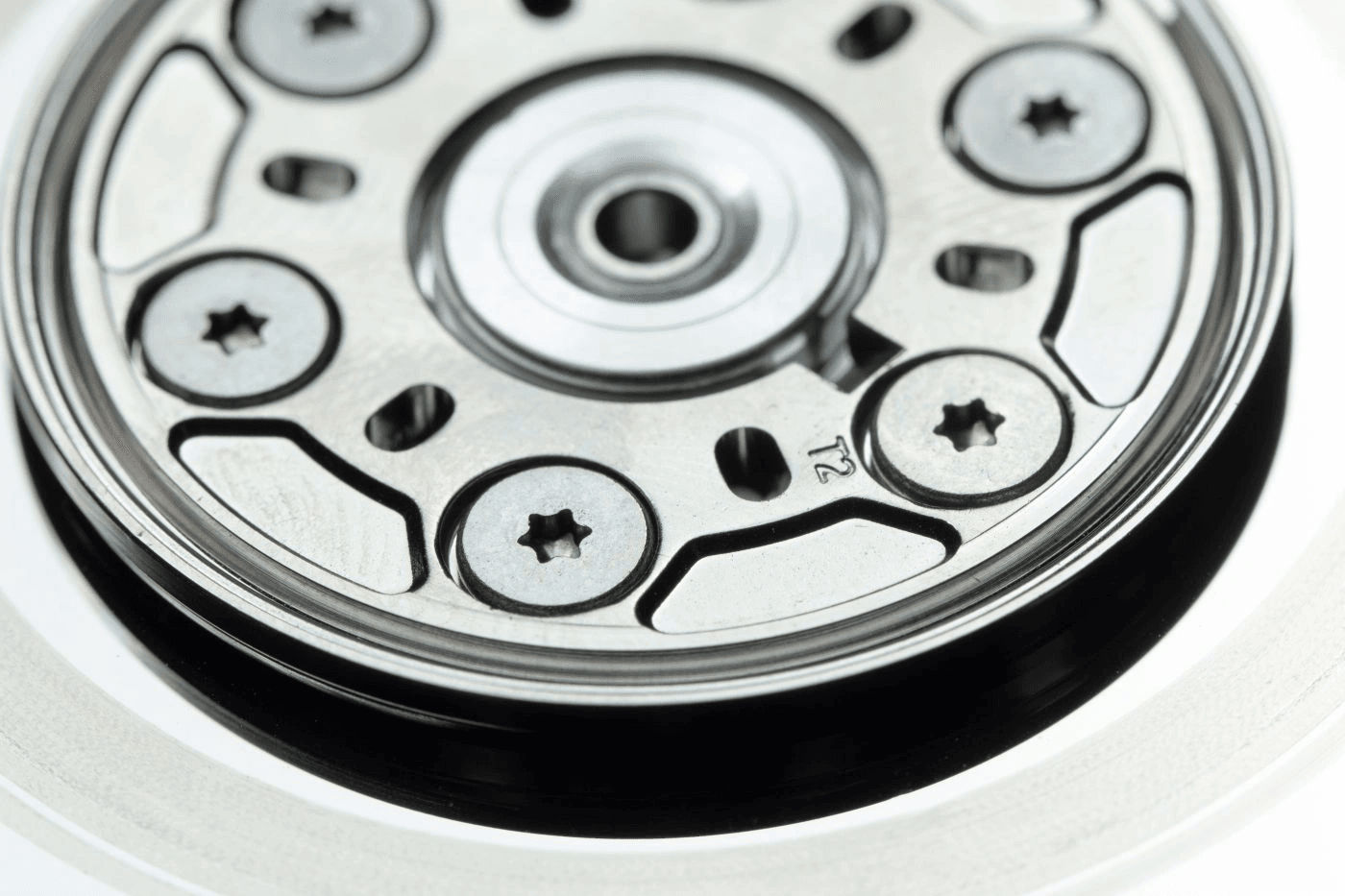 Сцепление грузовика: признаки износа, диагностика в дороге и что менять комплектом